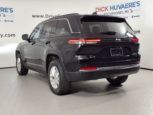Used 2024 Jeep Grand Cherokee Laredo X w/ Luxury Tech Group I AWD/4WD image 6