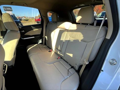 Used 2016 Honda CR-V Touring image 22