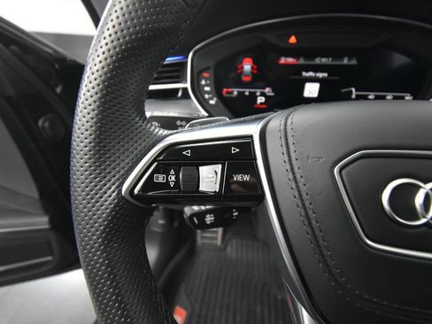 Used 2022 Audi S8 image 26