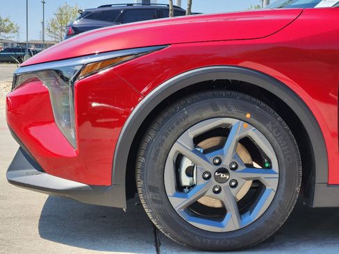 New 2026 Kia K4 LXS image 6