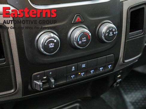 Used 2018 RAM 3500 Tradesman w/ Chrome Appearance Group image 20