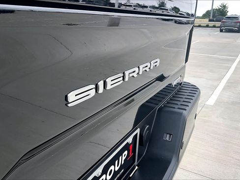 Used 2024 GMC Sierra 2500 AT4 w/ AT4 Premium Plus Package AWD/4WD image 28