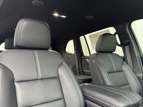New 2026 GMC Acadia Elevation w/ Super Cruise Package AWD/4WD image 15