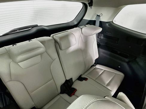 Used 2022 Kia Telluride S AWD/4WD image 30