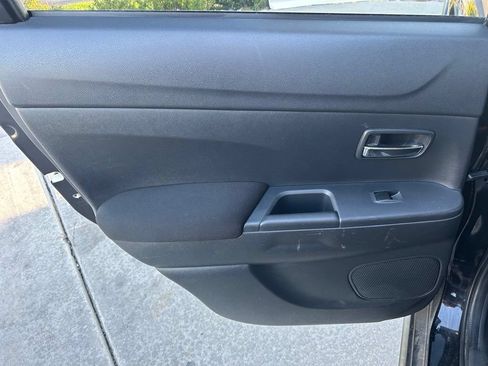 Used 2017 Mitsubishi Outlander Sport SE FWD image 24