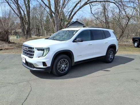 Used 2025 GMC Acadia Elevation image 8