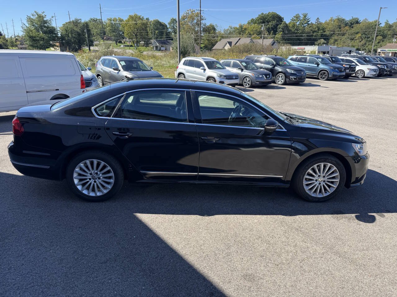 Used 2016 Volkswagen Passat 1.8T SE FWD image 6