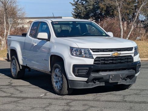 Used 2022 Chevrolet Colorado LT image 3