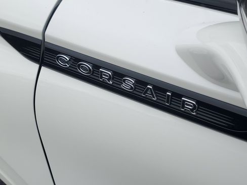 New 2026 Lincoln Corsair Premiere image 7