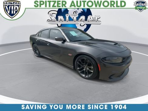 Used 2022 Dodge Charger Scat Pack RWD image 2
