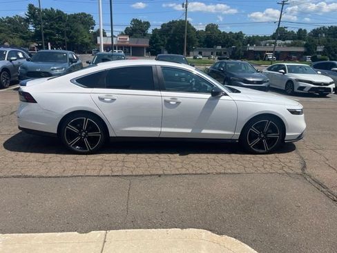 Used 2025 Honda Accord Sport image 17
