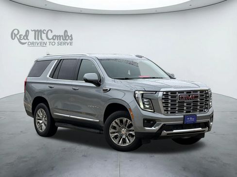 Used 2025 GMC Yukon Denali AWD/4WD image 1