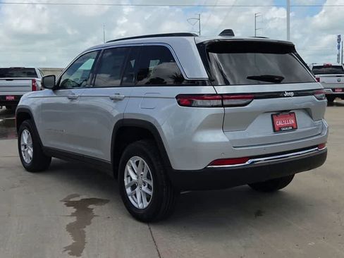 New 2026 Jeep Grand Cherokee Laredo X RWD image 6