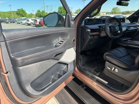 Used 2025 Lincoln Navigator L Black Label AWD/4WD image 16