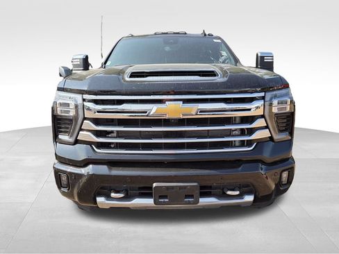 Used 2024 Chevrolet Silverado 3500 High Country w/ High Country Premium Package AWD/4WD image 7