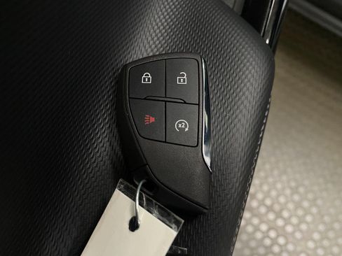 Used 2025 Chevrolet Equinox LT AWD/4WD image 30
