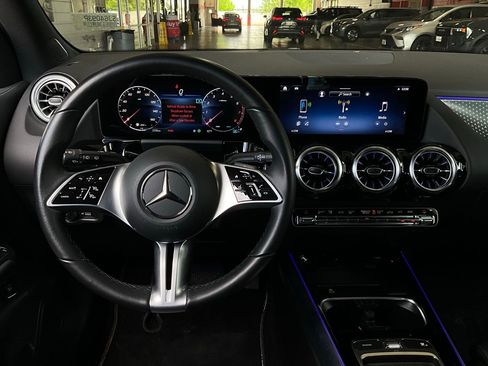 Used 2025 Mercedes-Benz GLA 250 image 13