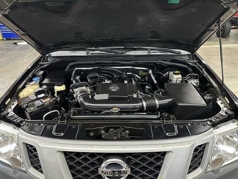 Used 2012 Nissan Xterra PRO-4X w/ Pro-4x Leather Pkg image 9