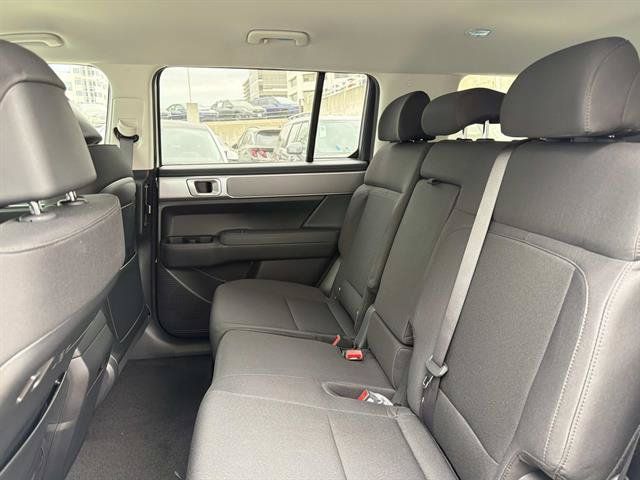 New 2026 Hyundai Santa Fe SE FWD image 15