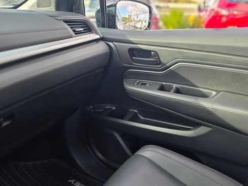 Used 2023 Honda Odyssey Sport image 25