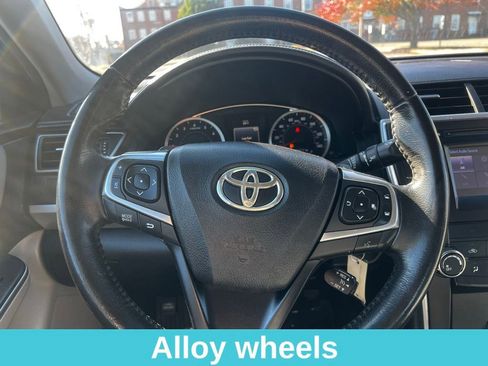 Used 2016 Toyota Camry SE image 23