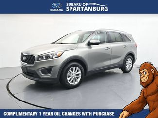 Used 2017 Kia Sorento FWD video 3