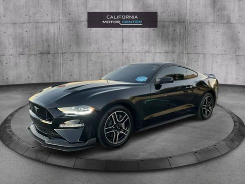 Used 2020 Ford Mustang GT w/ Equipment Group 301A image 3
