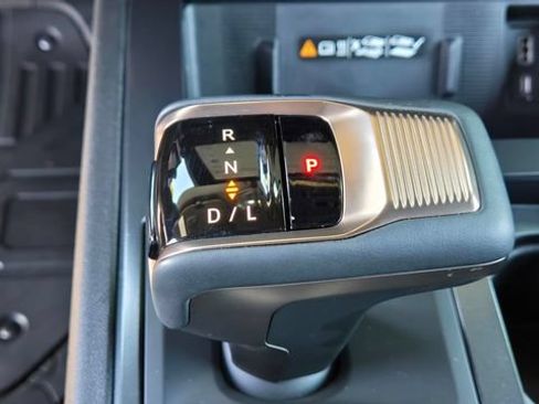 Used 2025 GMC Hummer EV 2X AWD/4WD image 24