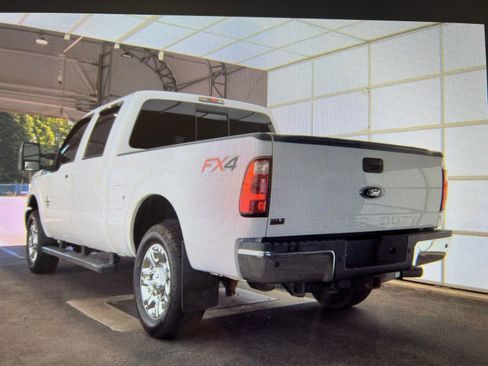 Used 2012 Ford F250 Lariat w/ Lariat Ultimate Pkg AWD/4WD image 5