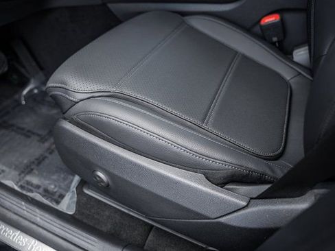 New 2025 Mercedes-Benz GLC 350e 4MATIC image 33