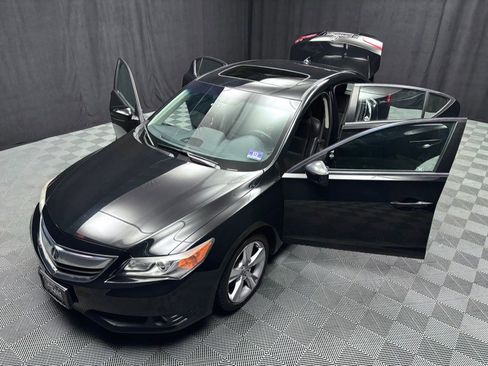 Used 2013 Acura ILX 4dr Sdn 2.4L Premium Pkg image 18