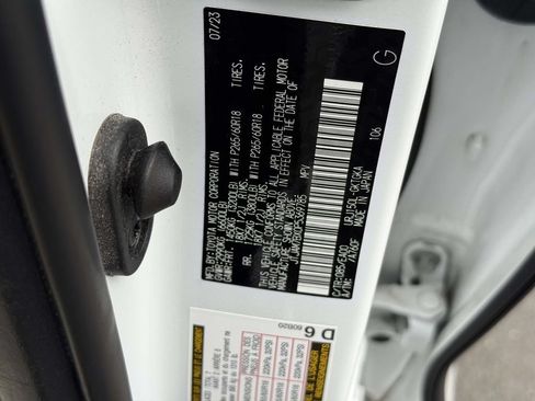 Used 2023 Lexus GX 460 Premium w/ Premium Package AWD/4WD image 33
