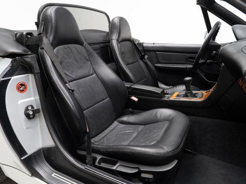 Used 1997 BMW Z3 1.9 RWD image 43