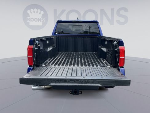 Used 2025 Toyota Tacoma Limited AWD/4WD image 26