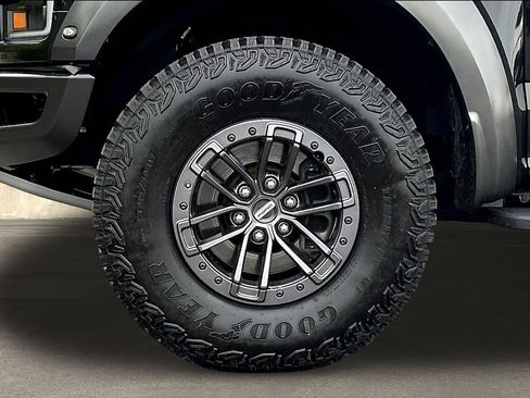 Used 2019 Ford F150 Raptor w/ Equipment Group 802A Luxury AWD/4WD image 34