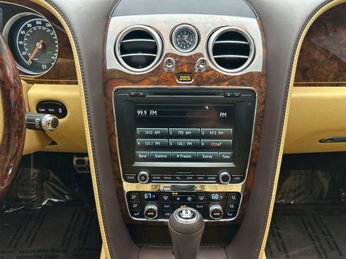 Used 2014 Bentley Flying Spur W12 image 20