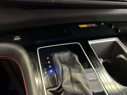 Used 2025 Toyota Sienna XSE FWD image 26