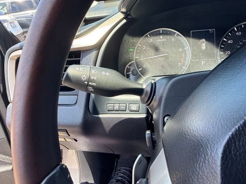 Used 2022 Lexus RX 350 FWD w/ Premium Package image 25