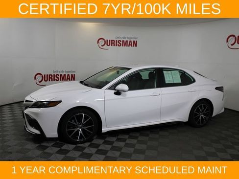 Used 2023 Toyota Camry SE w/ Convenience Package FWD image 2