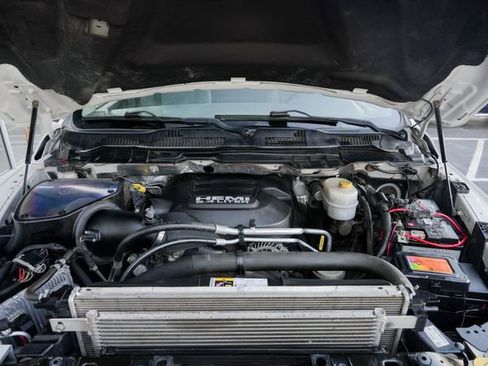 Used 2015 RAM 3500 Tradesman w/ Chrome Appearance Group image 28