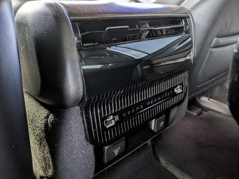 Used 2023 Jeep Grand Wagoneer 4WD image 16