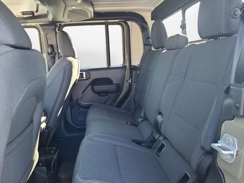 New 2025 Jeep Gladiator Willys image 13