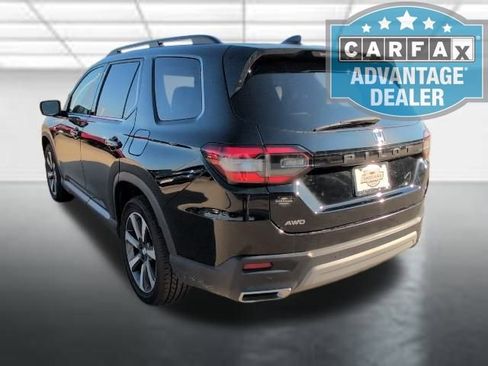 Used 2023 Honda Pilot Elite image 2