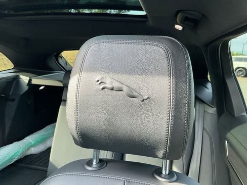 Used 2022 Jaguar F-PACE S image 23