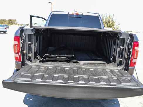 Used 2019 RAM 1500 Laramie AWD/4WD image 23