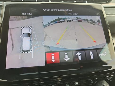 Certified 2023 Jeep Grand Cherokee Limited w/ Luxury Tech Group II AWD/4WD image 38