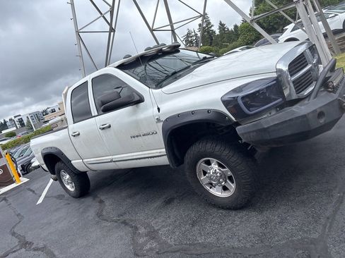 Used 2006 Dodge Ram 2500 Truck Laramie AWD/4WD image 2