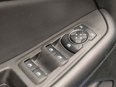 Used 2023 Ford Edge SEL image 27