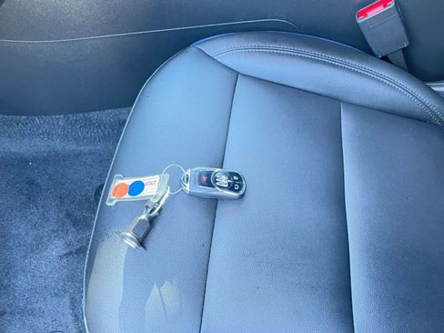 Used 2025 Buick Envista Sport Touring image 22