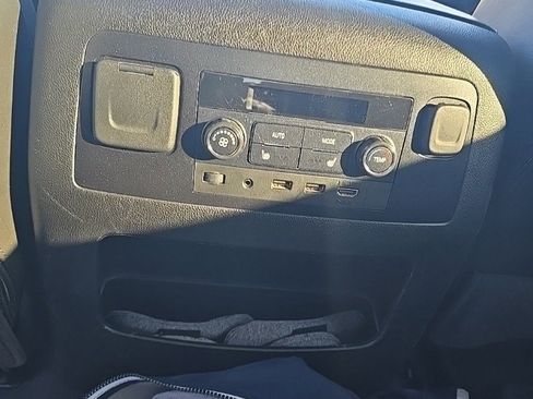 Used 2020 GMC Yukon Denali w/ Denali Ultimate Package image 11